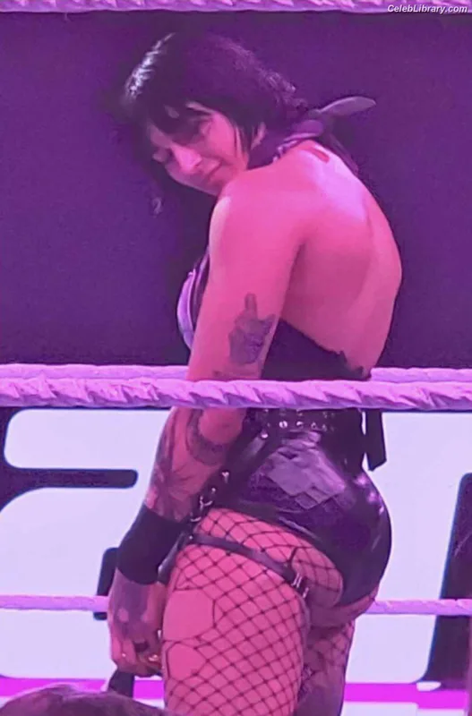 Rhea Ripley photo 17 of 908