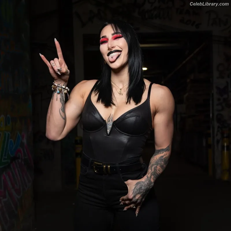 Rhea Ripley photo 3 of 908