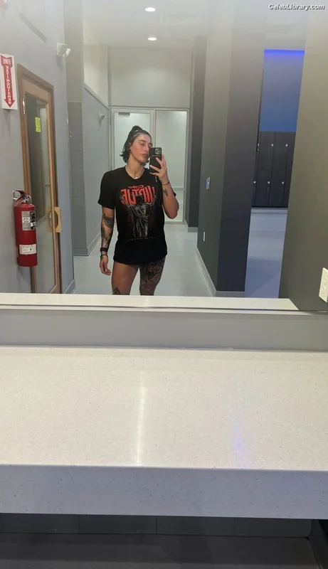 Rhea Ripley photo 24 of 908