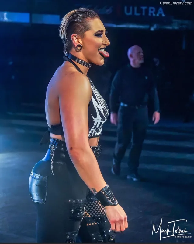 Rhea Ripley photo 12 of 908
