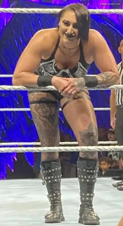 Rhea Ripley photo 3 of 908