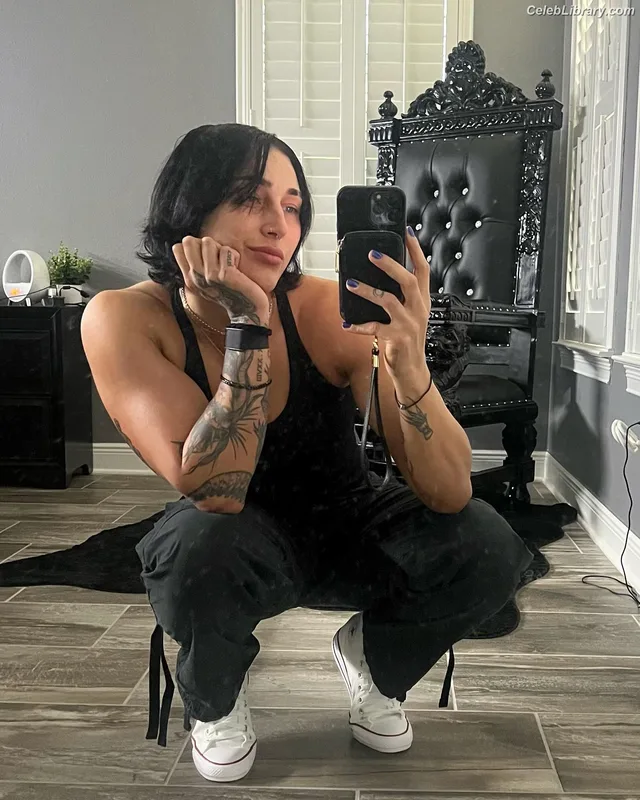 Rhea Ripley photo 7 of 908