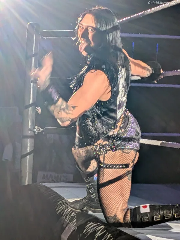 Rhea Ripley photo 18 of 908