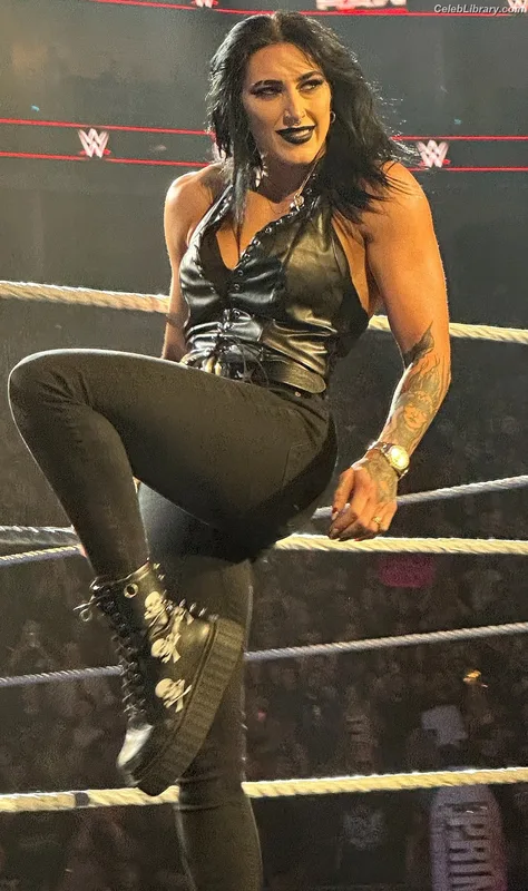 Rhea Ripley photo 14 of 908