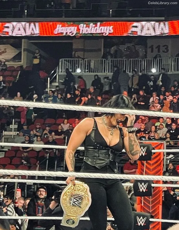Rhea Ripley photo 7 of 908