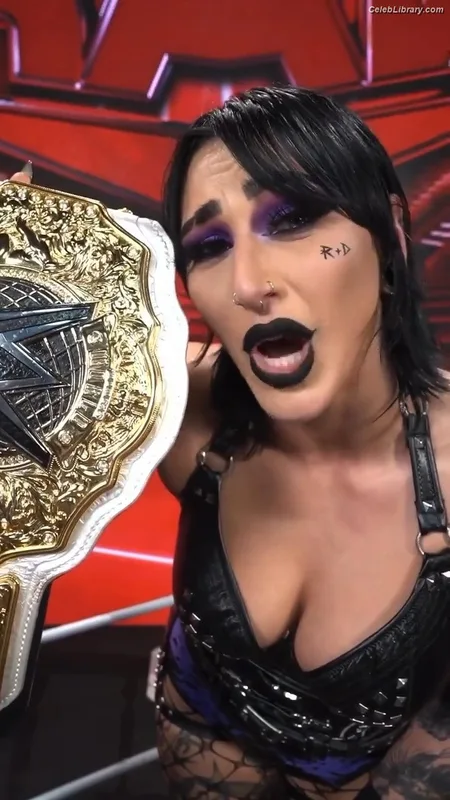 Rhea Ripley photo 10 of 908
