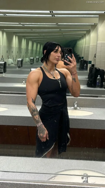 Rhea Ripley photo 17 of 908