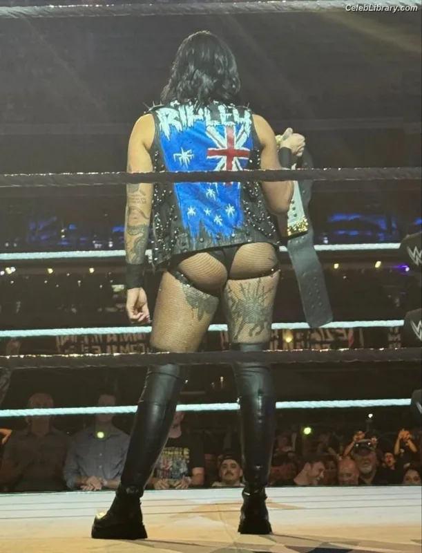 Rhea Ripley photo 23 of 908