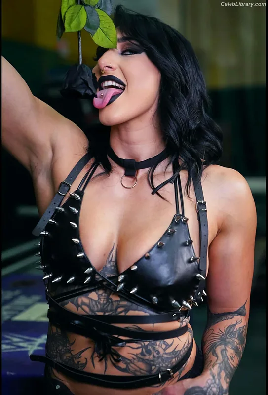 Rhea Ripley photo 24 of 908