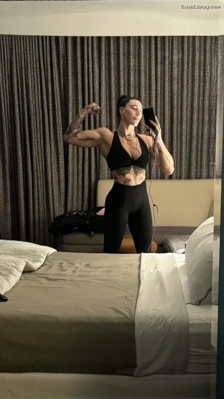 Rhea Ripley photo 1 of 908