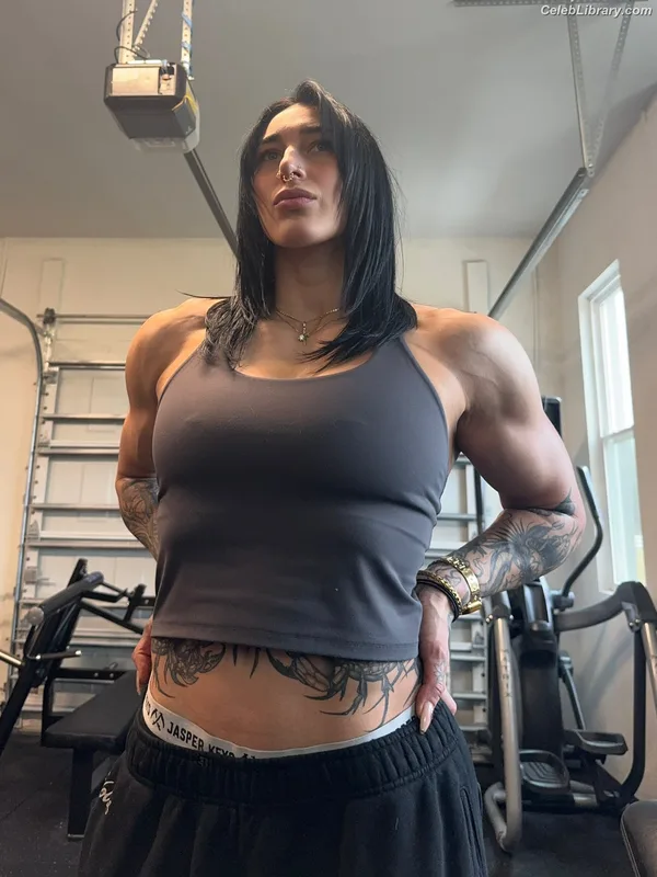Rhea Ripley photo 5 of 908