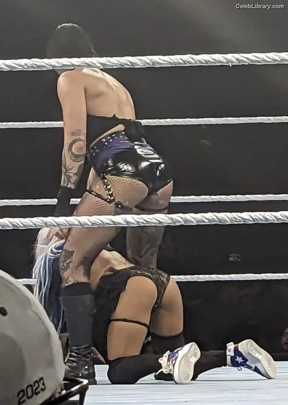 Rhea Ripley photo 2 of 908