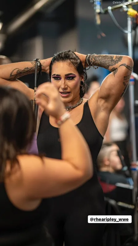 Rhea Ripley photo 8 of 908