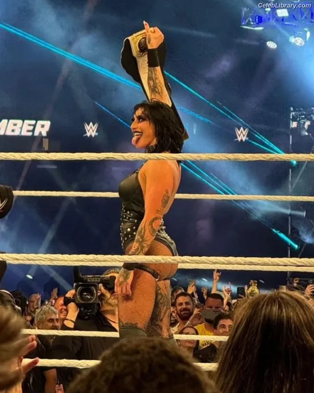 Rhea Ripley photo 10 of 908