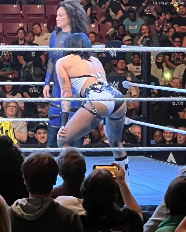 Rhea Ripley photo 18 of 908