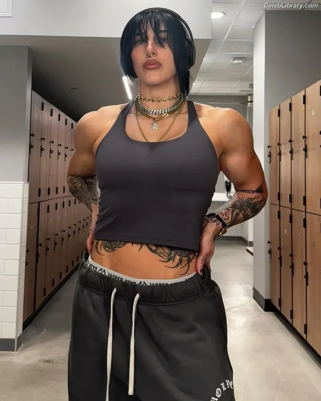 Rhea Ripley photo 2 of 908