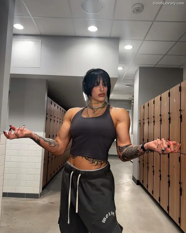 Rhea Ripley photo 3 of 908