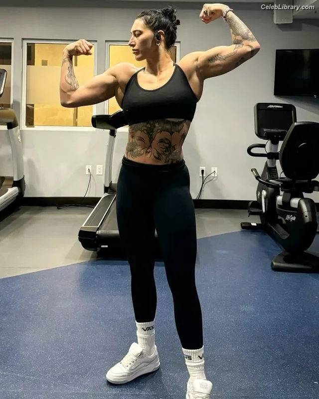 Rhea Ripley photo 12 of 908