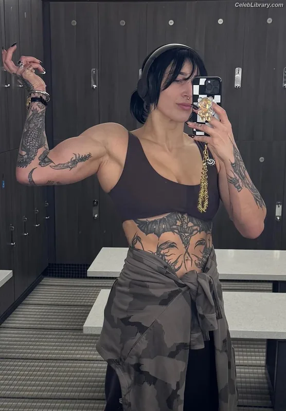 Rhea Ripley photo 13 of 908
