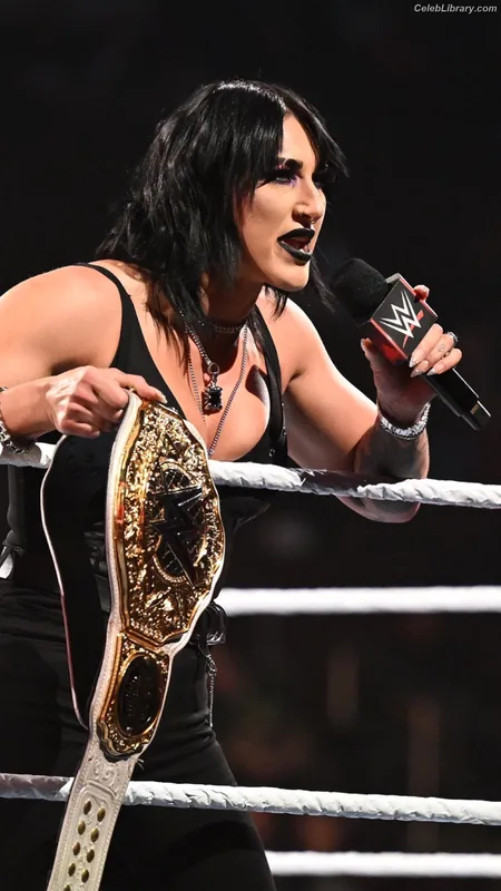 Rhea Ripley photo 5 of 908
