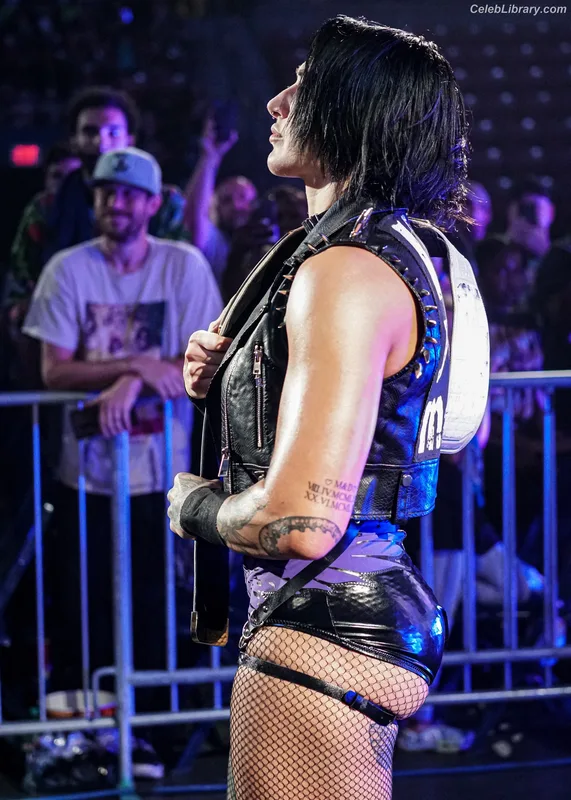 Rhea Ripley photo 3 of 908