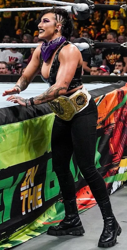 Rhea Ripley photo 13 of 908