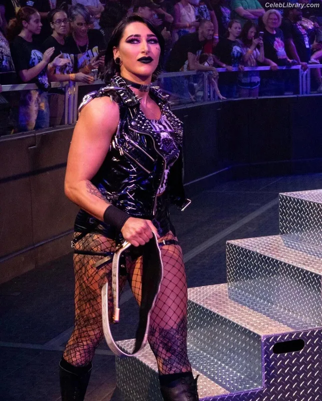 Rhea Ripley photo 18 of 908