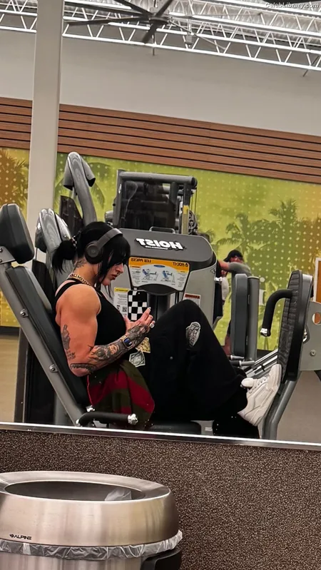 Rhea Ripley photo 3 of 908