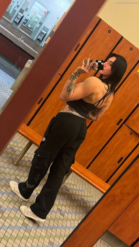 Rhea Ripley photo 13 of 908