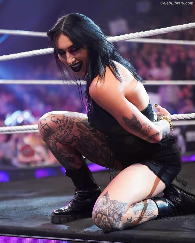 Rhea Ripley photo 12 of 908