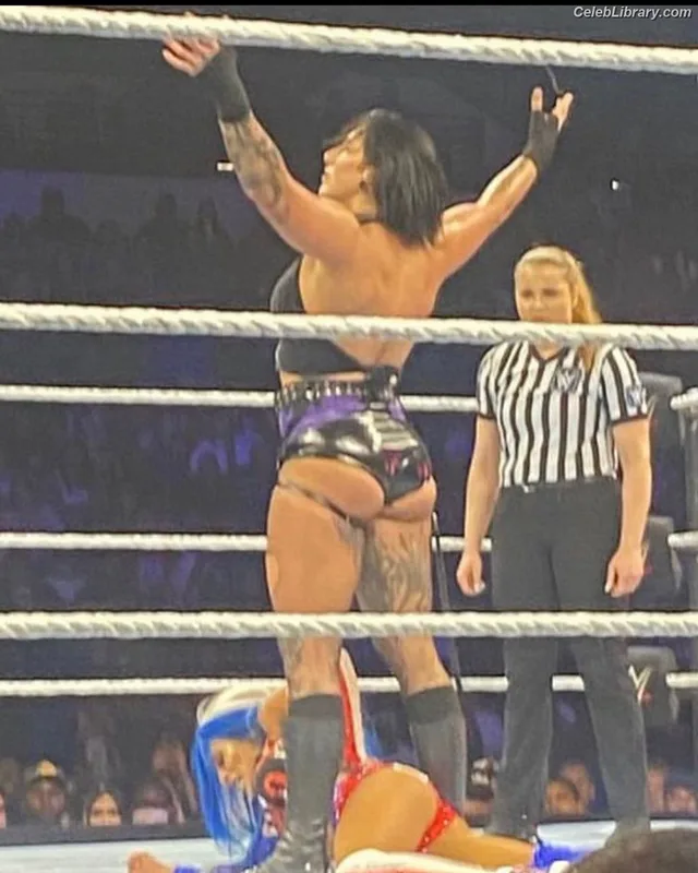 Rhea Ripley photo 15 of 908