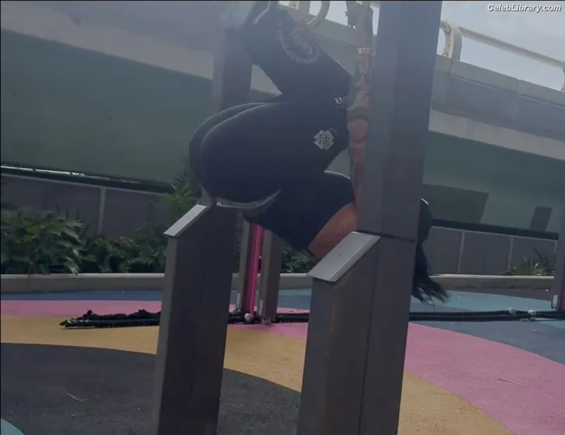 Rhea Ripley photo 7 of 908