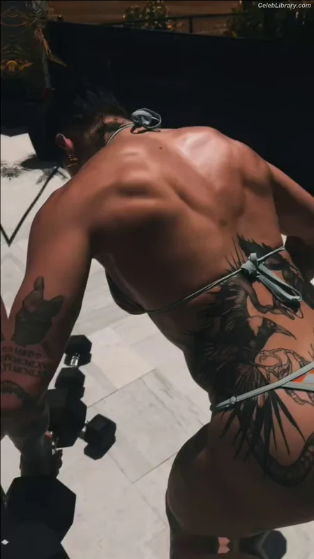 Rhea Ripley photo 14 of 908