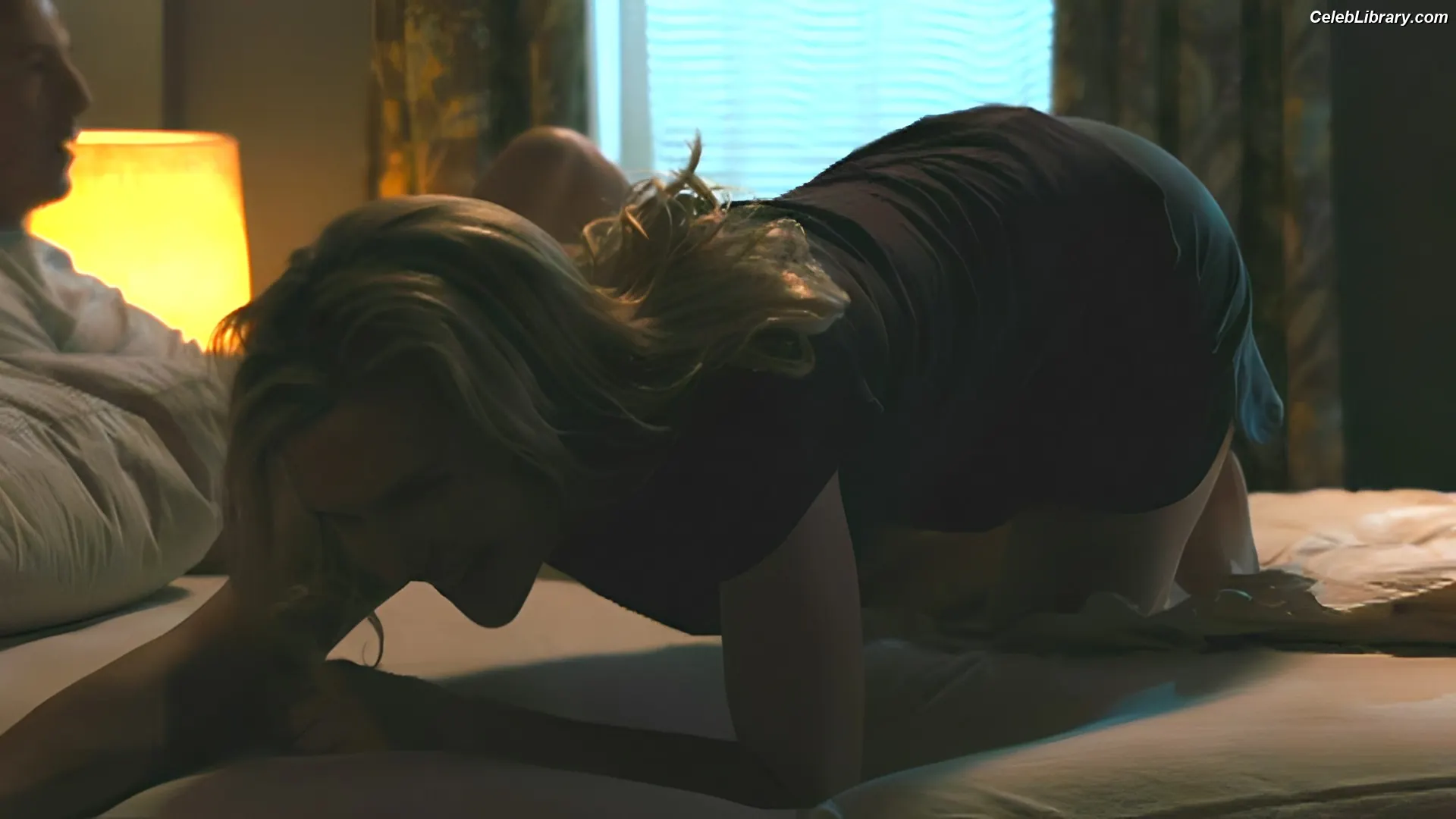 Rhea Seehorn photo 12 of 402