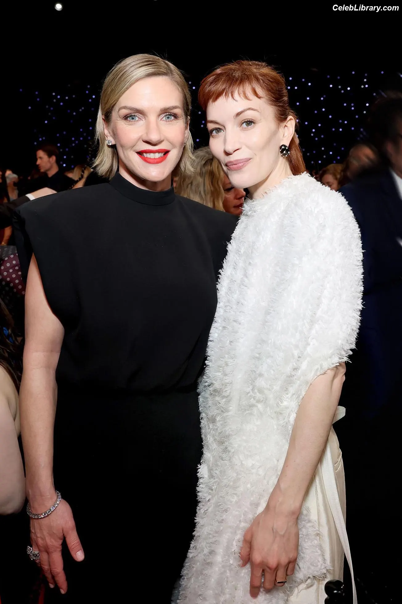 Rhea Seehorn photo 22 of 402