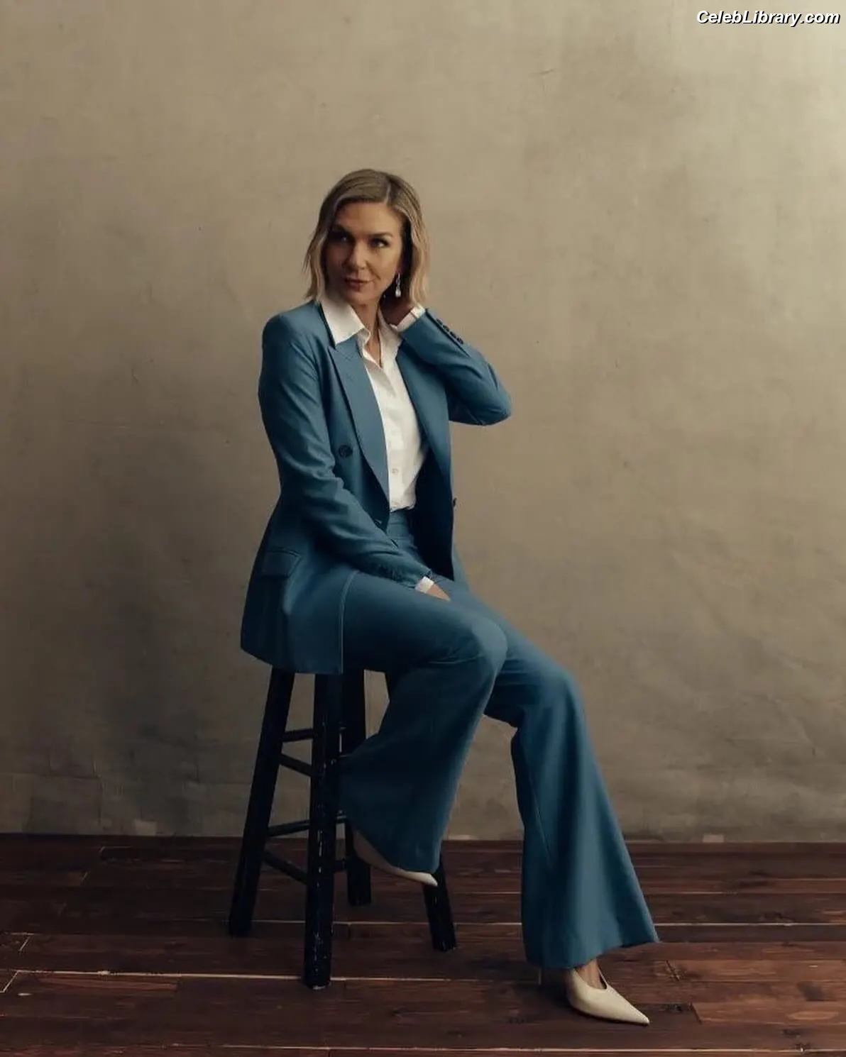 Rhea Seehorn photo 12 of 402