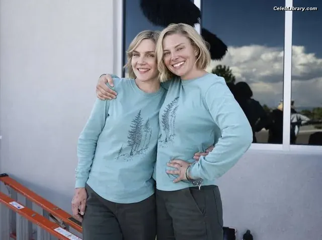 Rhea Seehorn photo 9 of 402