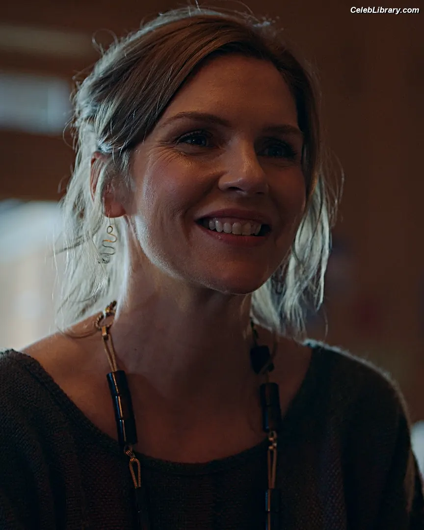 Rhea Seehorn photo 2 of 402