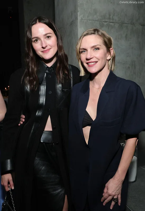 Rhea Seehorn photo 17 of 403