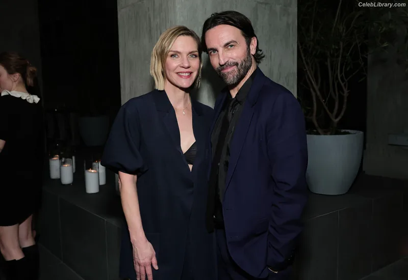 Rhea Seehorn photo 9 of 403