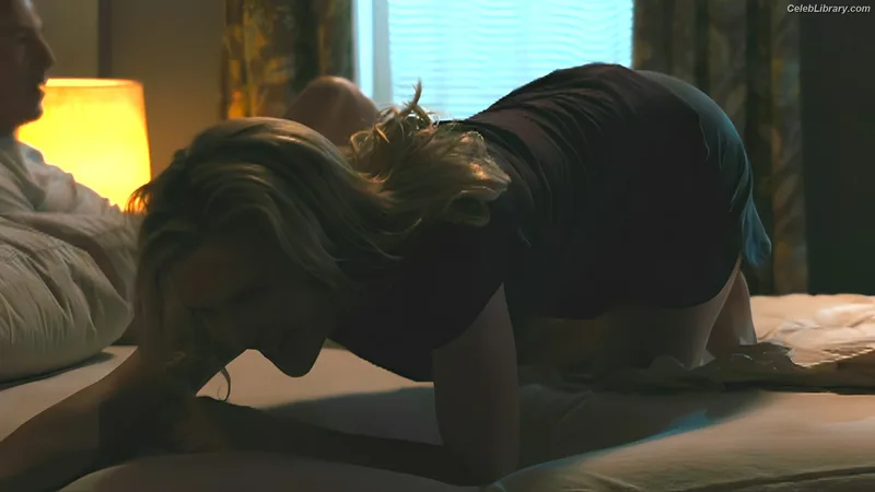 Rhea Seehorn photo 12 of 403