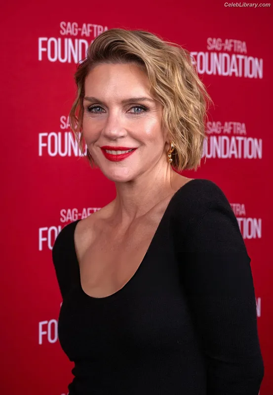 Rhea Seehorn photo 6 of 403
