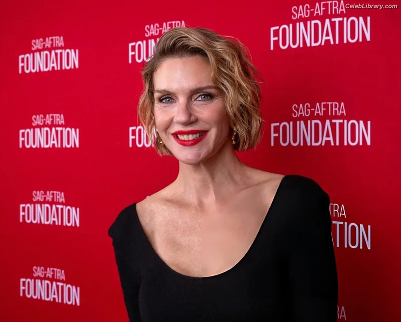 Rhea Seehorn photo 13 of 403