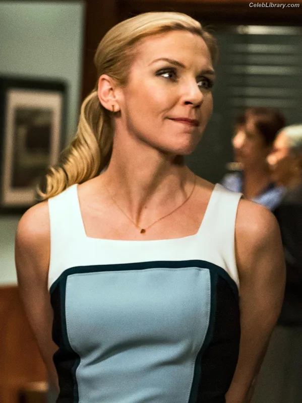 Rhea Seehorn photo 1 of 403