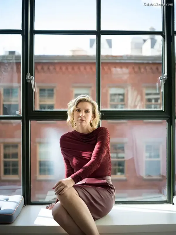 Rhea Seehorn photo 10 of 403