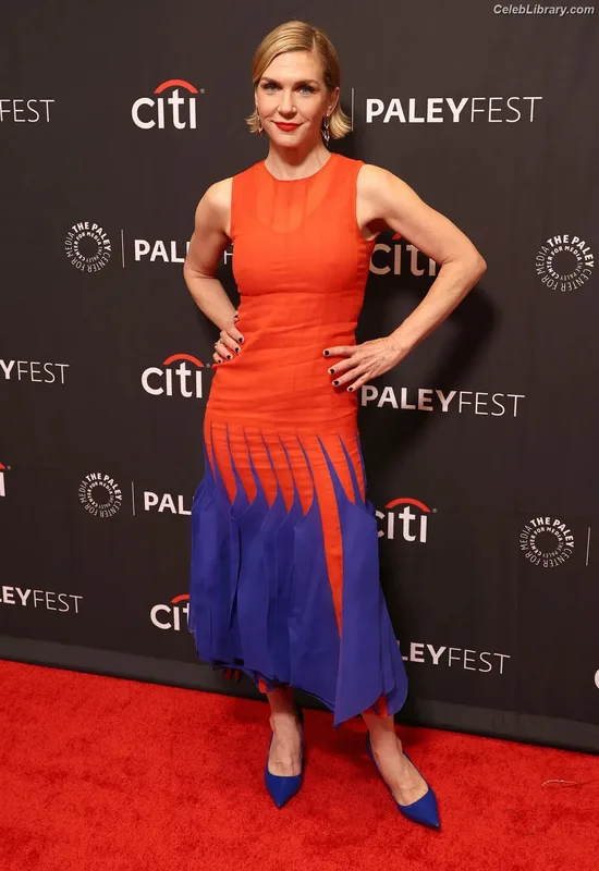 Rhea Seehorn photo 7 of 403