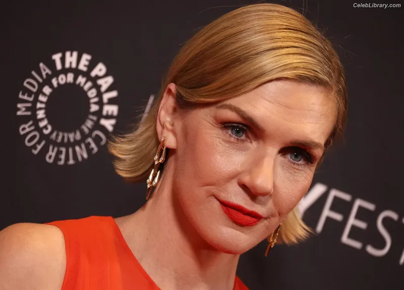 Rhea Seehorn photo 12 of 403