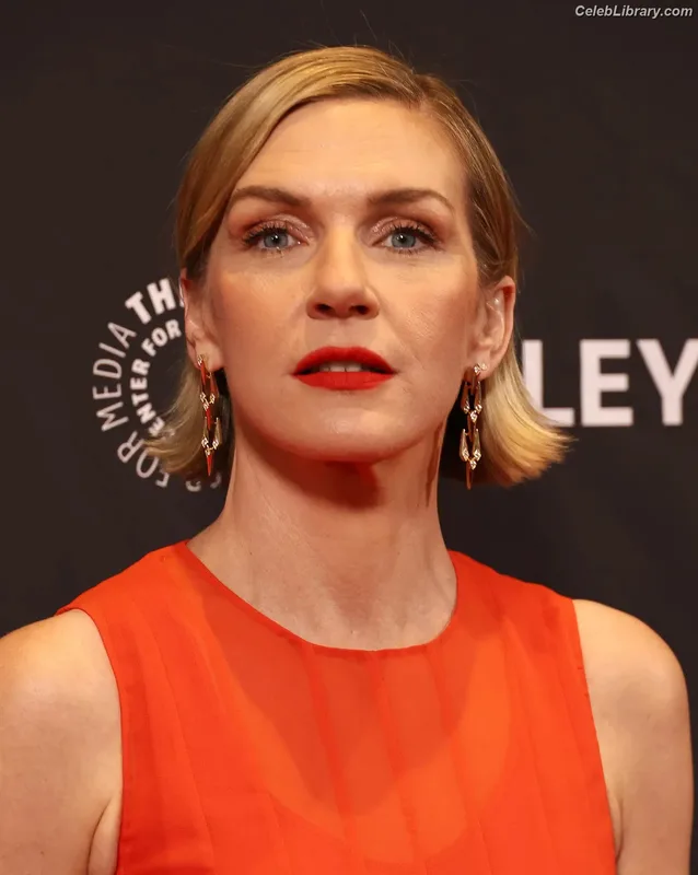 Rhea Seehorn photo 13 of 403
