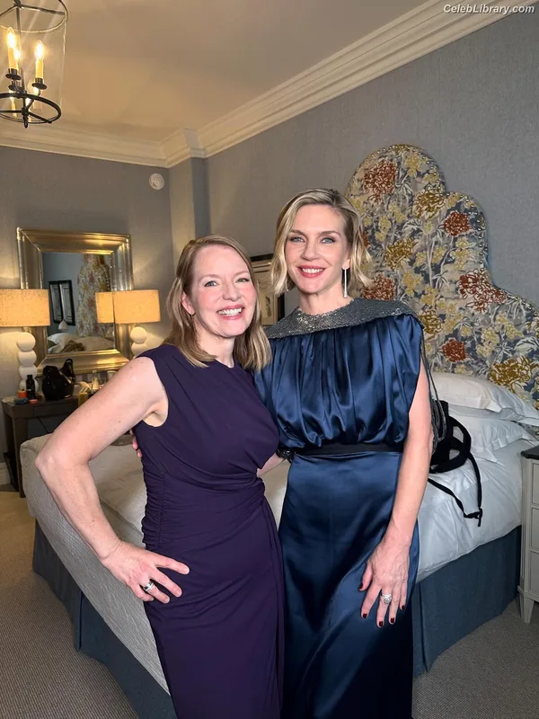 Rhea Seehorn photo 7 of 403