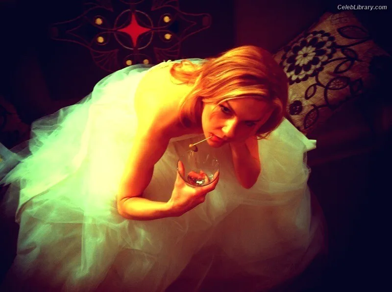 Rhea Seehorn photo 1 of 403